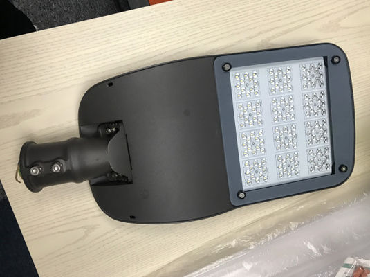 kupować Aluminiowe lampy LED zewnętrzne 60W 100W 150W 200W wodoodporne IP65 z certyfikatem CE stosowane na autostradzie, głównej drodze online manufacture