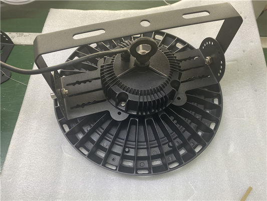 kupować Wydajność 120 lumenów/watt UFO High Bay Light 100W 150W 200W Led High Bay Używane w fabryce online manufacture