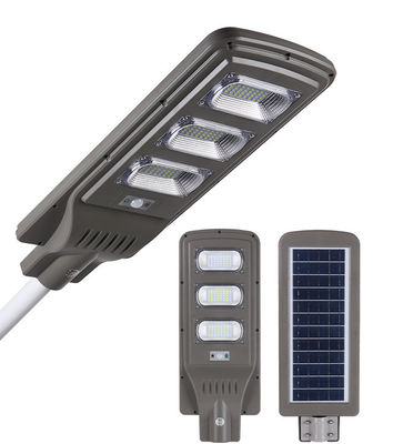 Zdalne sterowanie IP65 wodoodporne 30W 60W 90W All In One światło uliczne LED słoneczne 5 lat gwarancji używane na ulicach i w parkach